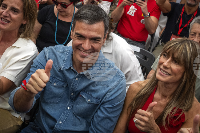 Испански прокурор поиска делото за корупция срещу съпругата на премиера Педро Санчес да бъде прекратено