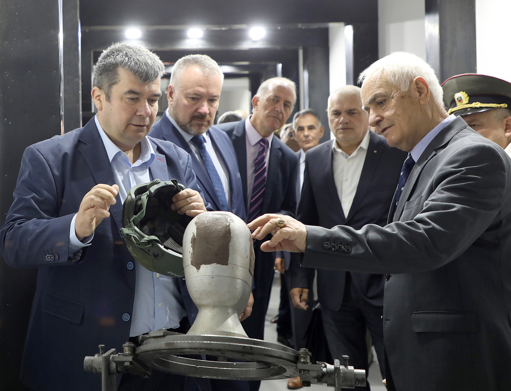 Министерство на отбраната: Институтът по отбрана „Проф. Цветан Лазаров“ чества 15 г. от своето създаване