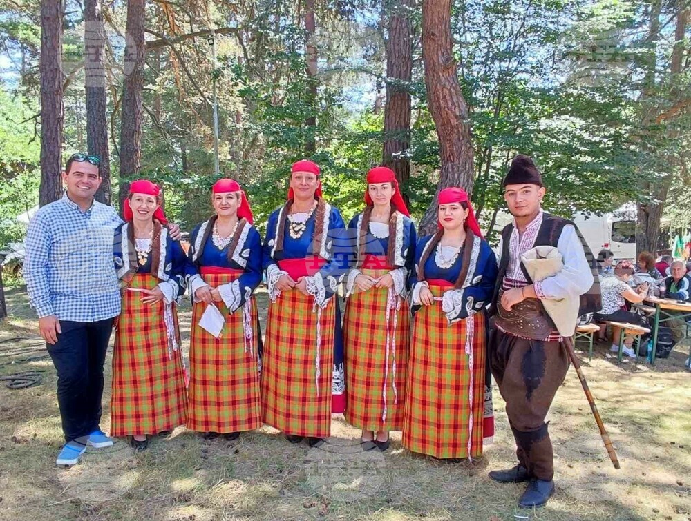 Самодейците от Народно читалище „Орфееви гори“ - Смолян спечелиха три награди от фолклорния събор „Св. Константин – 2024“