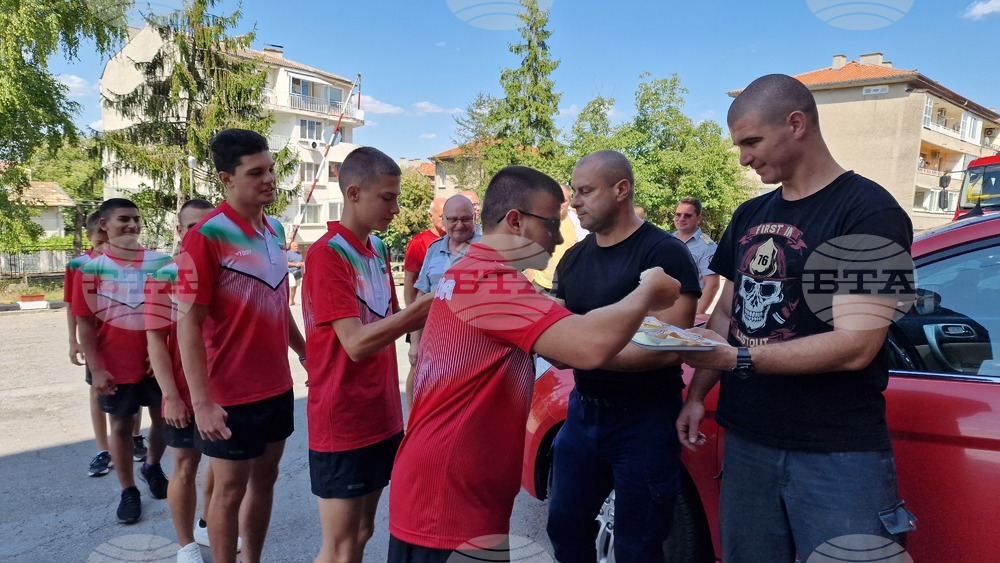 Шумен - Международно младежко състезание по пожароприложен спорт - отбор - посрещане