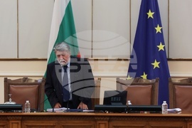 Парламент - извънредно заседание