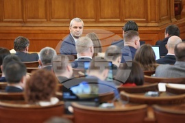Парламент - извънредно заседание