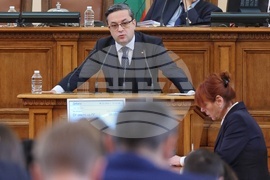 Парламент - извънредно заседание