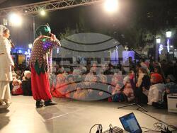 На 5 декември на пл. „Сава Младенов“ в гр. Тетевен грейна коледната елха, което символично постави началото на коледните и новогодишни празници в общината