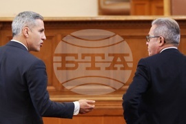 Парламент - извънредно заседание