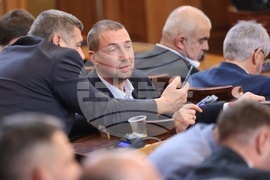 Парламент - извънредно заседание