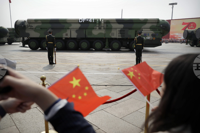 Китай призова САЩ да спазват отговорностите си в областта на ядреното разоръжаване