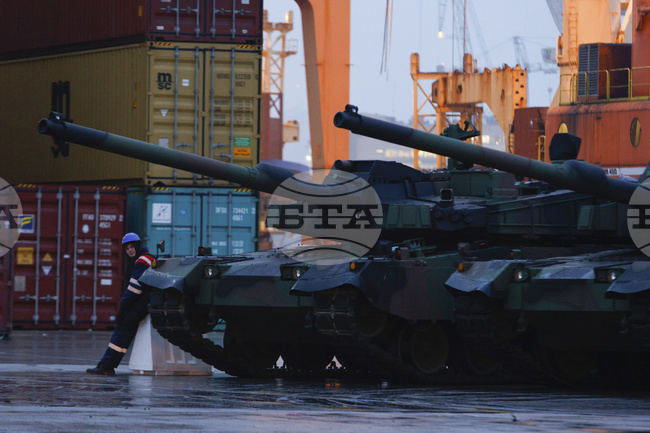 Словакия обмисля да се обърне за танкове към Полша и Южна Корея