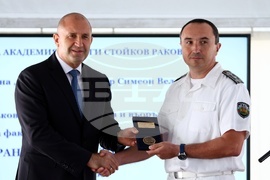 Военна академия - дипломи - връчване