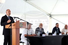 Военна академия - дипломи - връчване