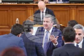 Парламент - извънредно заседание
