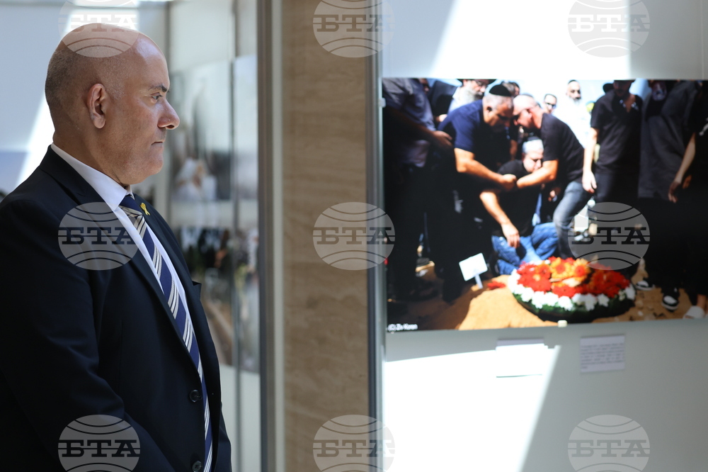 Народно събрание - Зив Корен - изложба