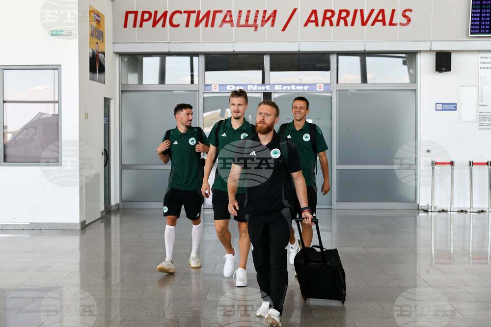 Отборът на Панатинайкос пристигна в Пловдив, двама футболисти отпаднаха от групата на „детелините“
