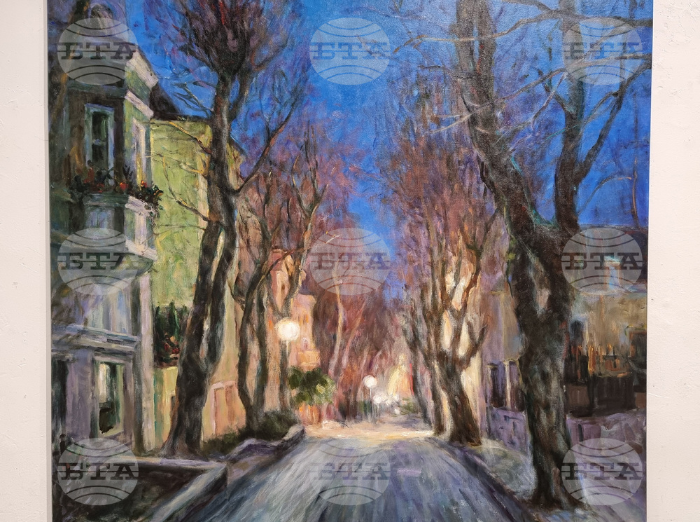 Варна - изложба живопис - Лора Маринова