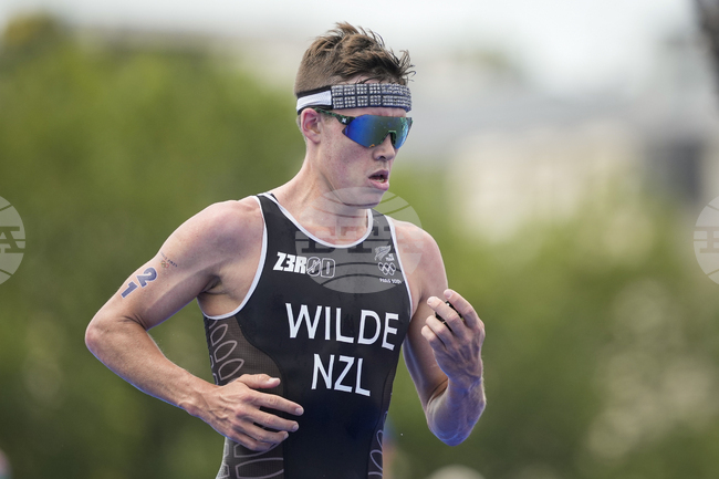 Двукратният олимпийски медалист в триатлона Хейдън Уайлд е с множество фрактури след падане от велосипед