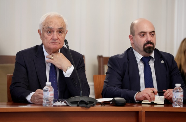 Инцидентът в "Терем" е станал в контролирана среда, ще има вътрешно разследване за причините, заяви изпълнителният директор на завода Калин Димитров