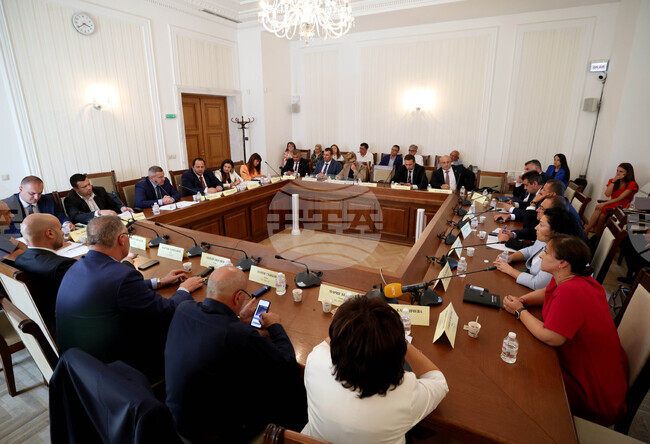 Парламент - Комисия по земеделието, храните и горите - заседание