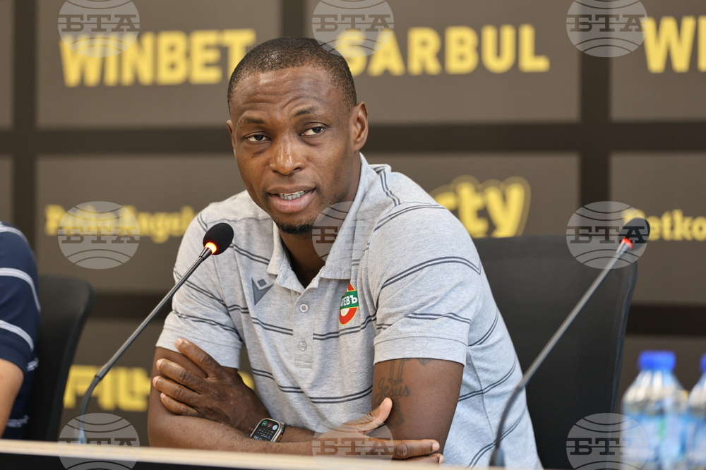 Пловдив - футбол - ПФК Ботев Пловдив - пресконференция - Антъни Уджа