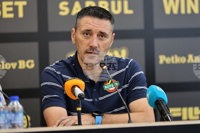 Пловдив - футбол - ПФК Ботев Пловдив - пресконференция