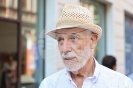 Бургас - Васил Стоев - изложба живопис