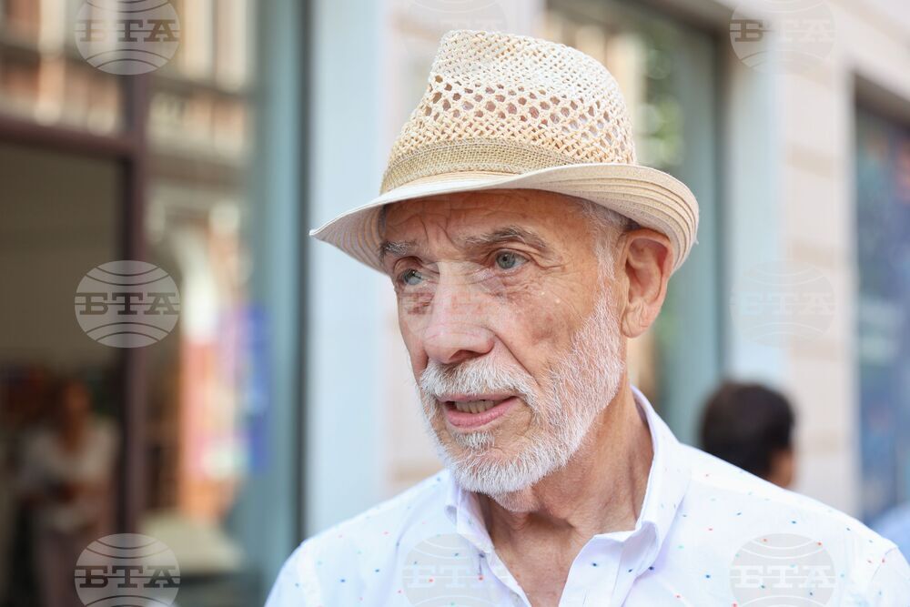 Бургас - Васил Стоев - изложба живопис