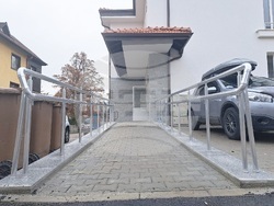 Снимка: Община Банско - обновена поликлиника