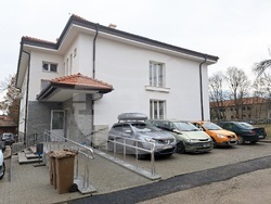 Снимка: Община Банско - обновена поликлиника