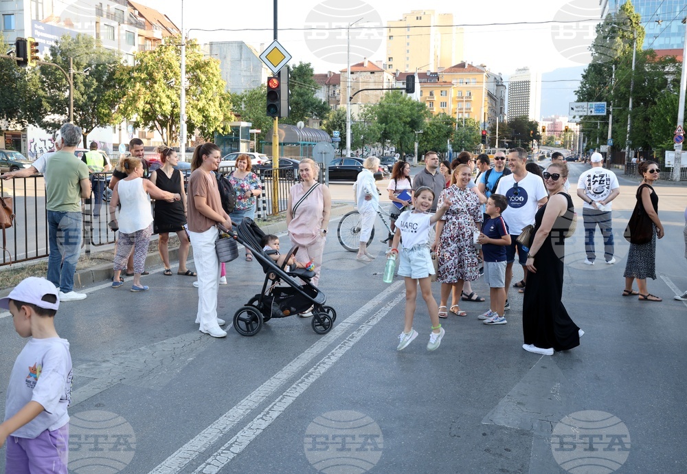Метростанция „Опълченска“ - протест