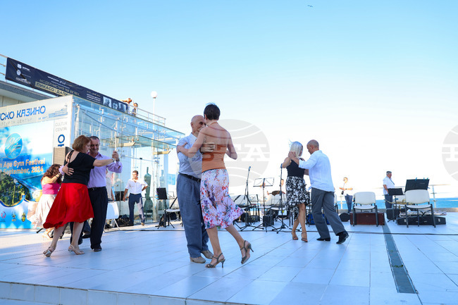 Бургас - "Модернистите на XX век" - изложба