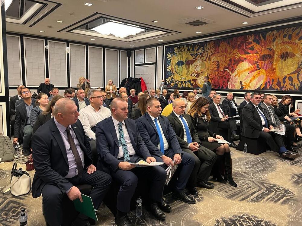 Министър Явор Гечев: Местното производство на по-големи количества храни е важно и това се доказва  особено в период на кризи