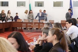 Народно събрание - Продължаваме Промяната - ученици - среща