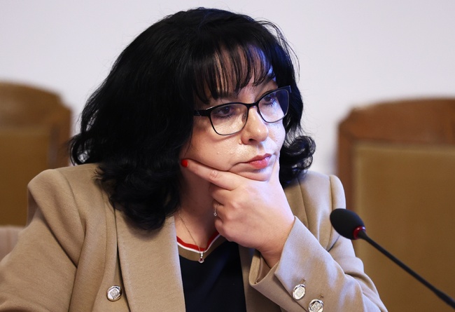 Днес е добър ден за публичните финанси на България, смята Теменужка Петкова