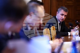 Парламент - комисия - меморандум