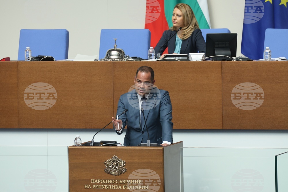 Interior Minister: Options Considered for Traffic Relief at Danube Bridge 2