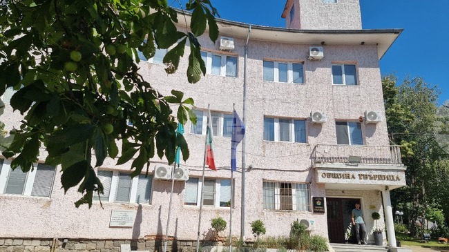 Извънредно заседание на Общинския съвет в Твърдица ще разгледа кандидатстване за проект за ремонт на улици