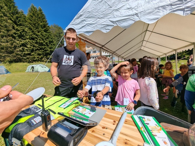 Узана - приключенски лагер - полицейска професия - запознаване 