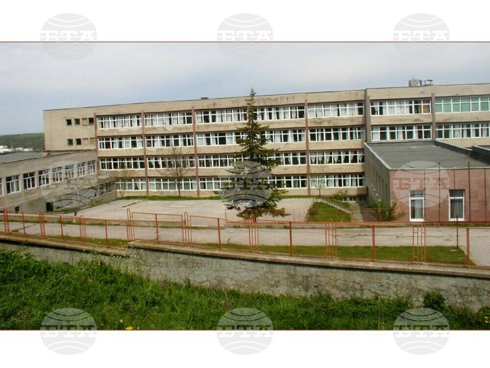Училище „Акад. Даки Йорданов“ в Омуртаг е домакин на волейболен турнир за ученици до 13 години