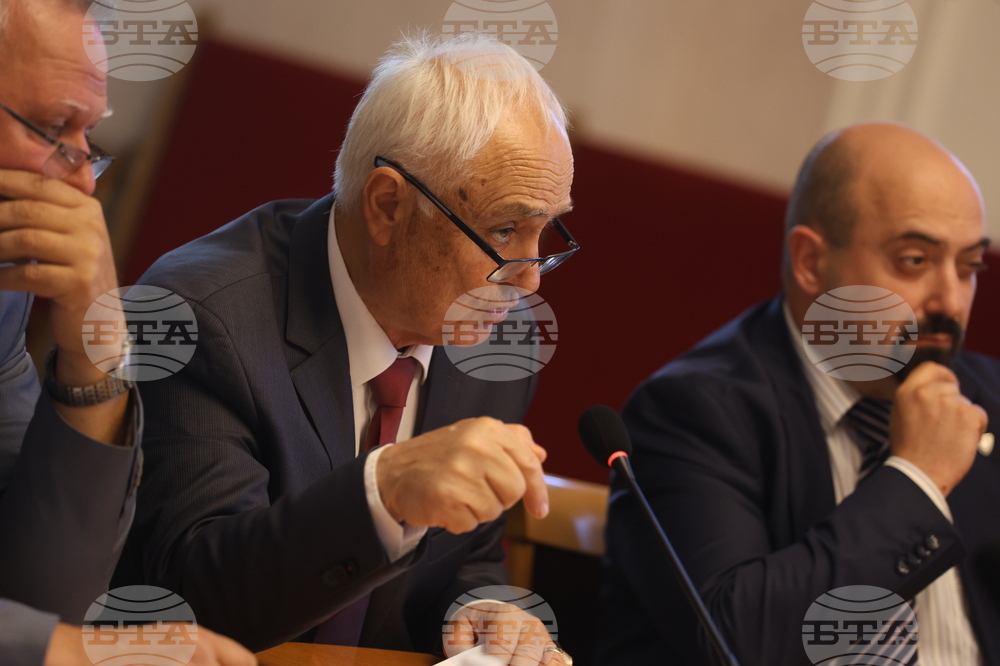 Народно събрание - Комисия по бюджет и финанси - заседание - Атанас Запрянов