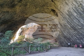 Ловеч - Деветашка пещера