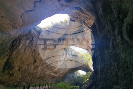 Ловеч - Деветашка пещера