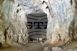 Ловеч - Деветашка пещера