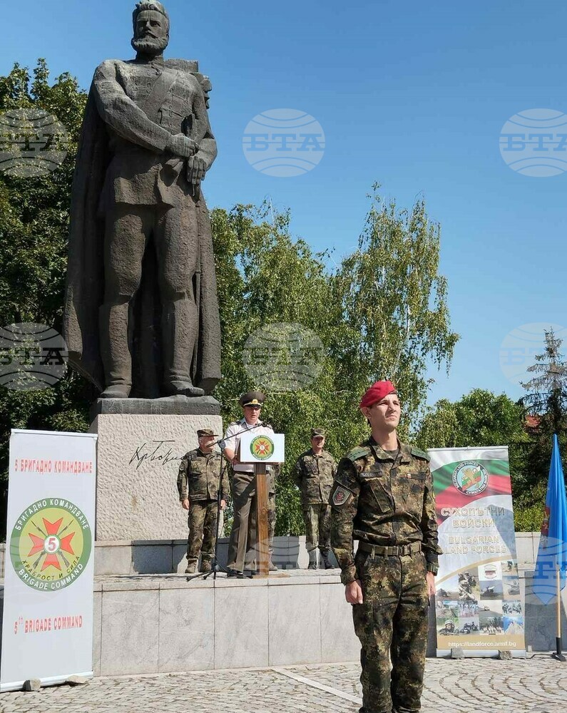 Новоназначени военнослужещи положиха военна клетва във военни формирования от състава на Сухопътните войски