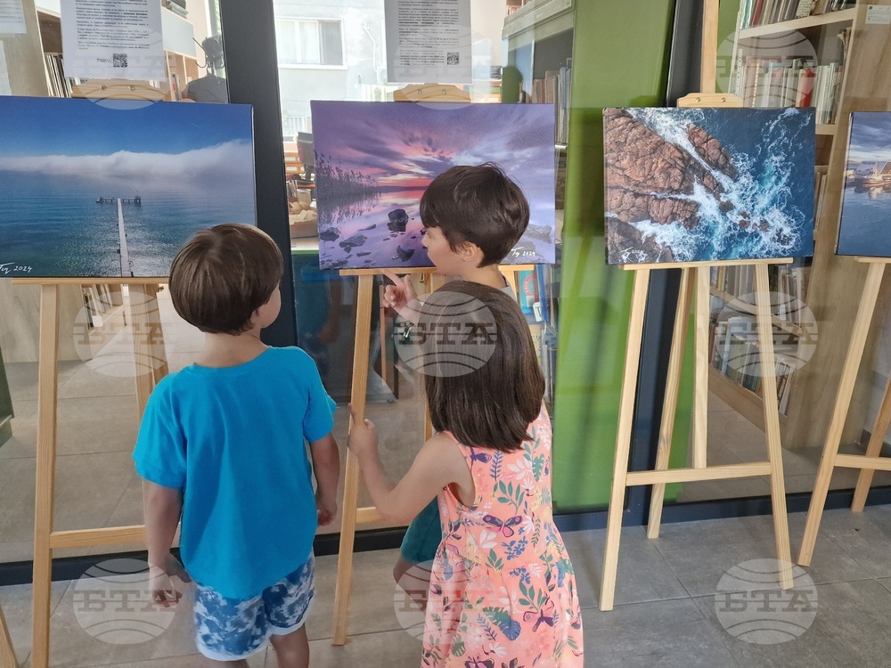 Бургас - Фотоизложба „Родопско-морски срещи с природата“ - Тенчо Петков