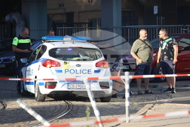 Автомобил е катастрофирал на бул. "Тодор Александров" в столицата