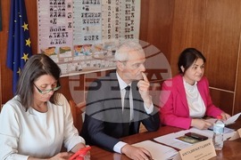 Село Трекляно - Парламентарна комисия по демографска политика, децата и семейството - изнесено заседание