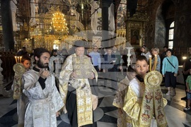 Адрианополският епископ Евлогий и монаси от Рилския манастир изнесоха Чудотворната икона на Света Богородица и отслужиха водосвет