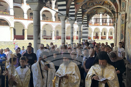 Адрианополският епископ Евлогий и монаси от Рилския манастир изнесоха Чудотворната икона на Света Богородица и отслужиха водосвет