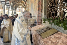Адрианополският епископ Евлогий и монаси от Рилския манастир изнесоха Чудотворната икона на Света Богородица и отслужиха водосвет