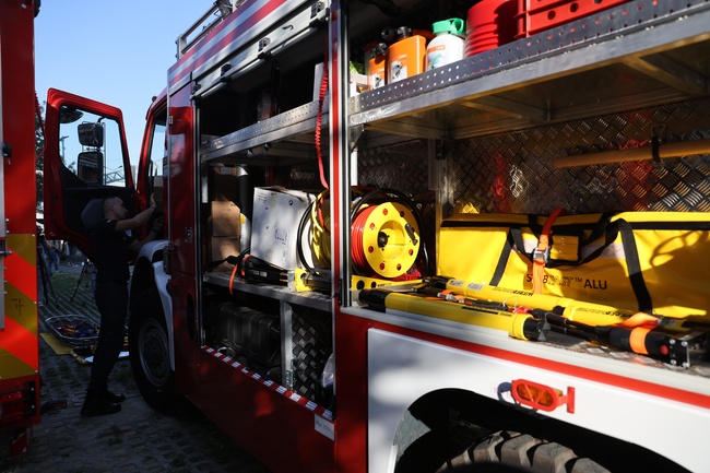 Техническа неизправност е довела до пожар в двигателния отсек на автобус на градския транспорт в Габрово