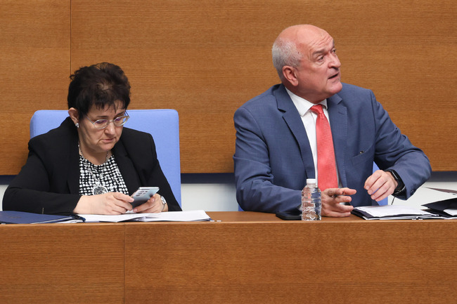 Последните избори са стрували 6 096 849 лева, близо една трета от тях са били за командироване на членове на комисии, каза служебният премиер